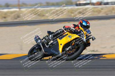 media/Feb-04-2023-SoCal Trackdays (Sat) [[8a776bf2c3]]/Turn 16 Set 2 (1125am)/